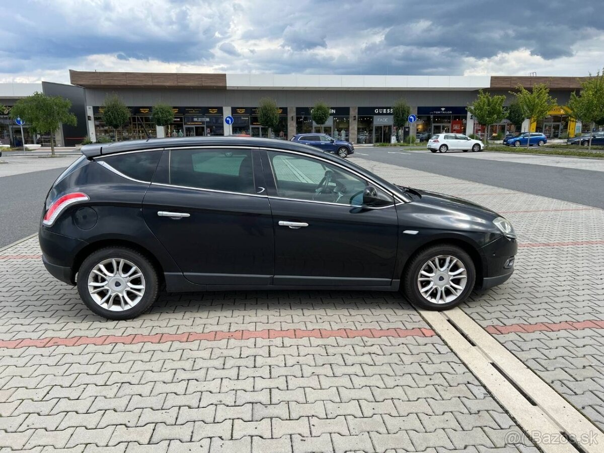 Lancia Delta 2.0 JTD 121kw 6 rychl 1. maj v ČR - 2