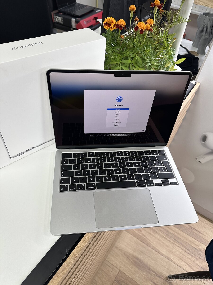 MacBook Air 13″ M3 – 256 GB – Strieborný - AKO NOVY - 2