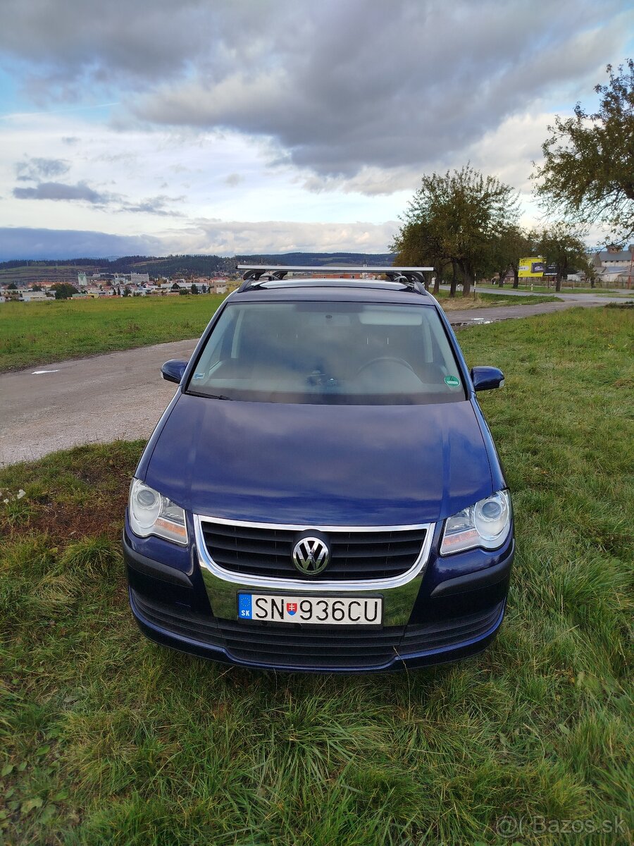 VW Touran 1.6, benz+lpg, r.2008 - 2