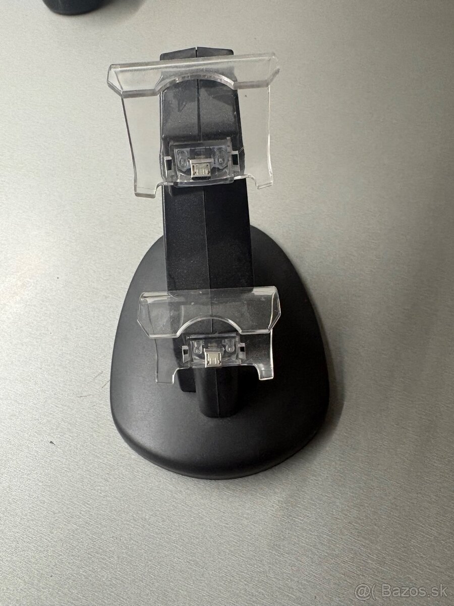 Stojan na PlayStation joystik - 2