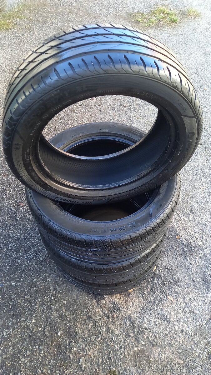 Letné pneumatiky 225/50R17 - 2