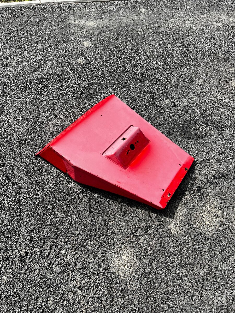 Zadné blatníky - 2