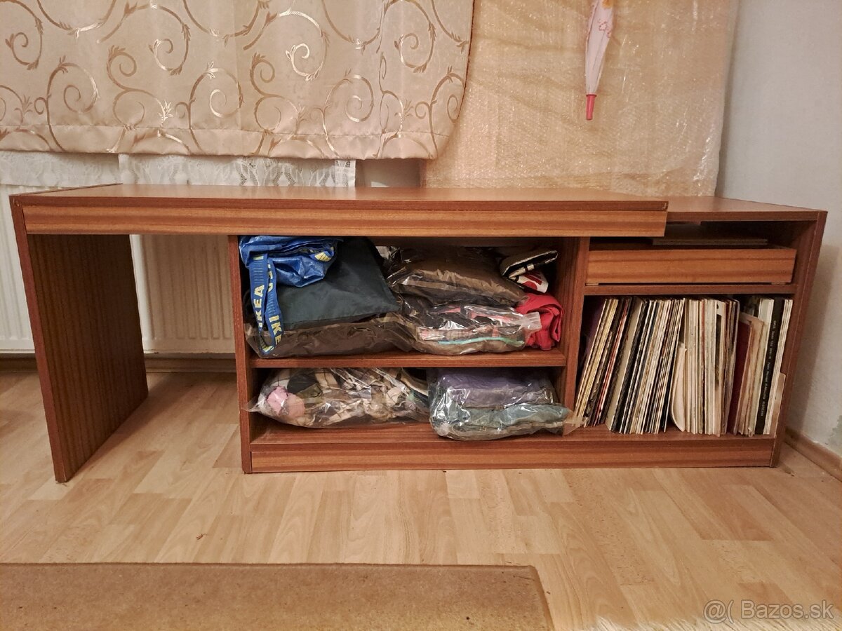 Predám stolík/skrinku - 2
