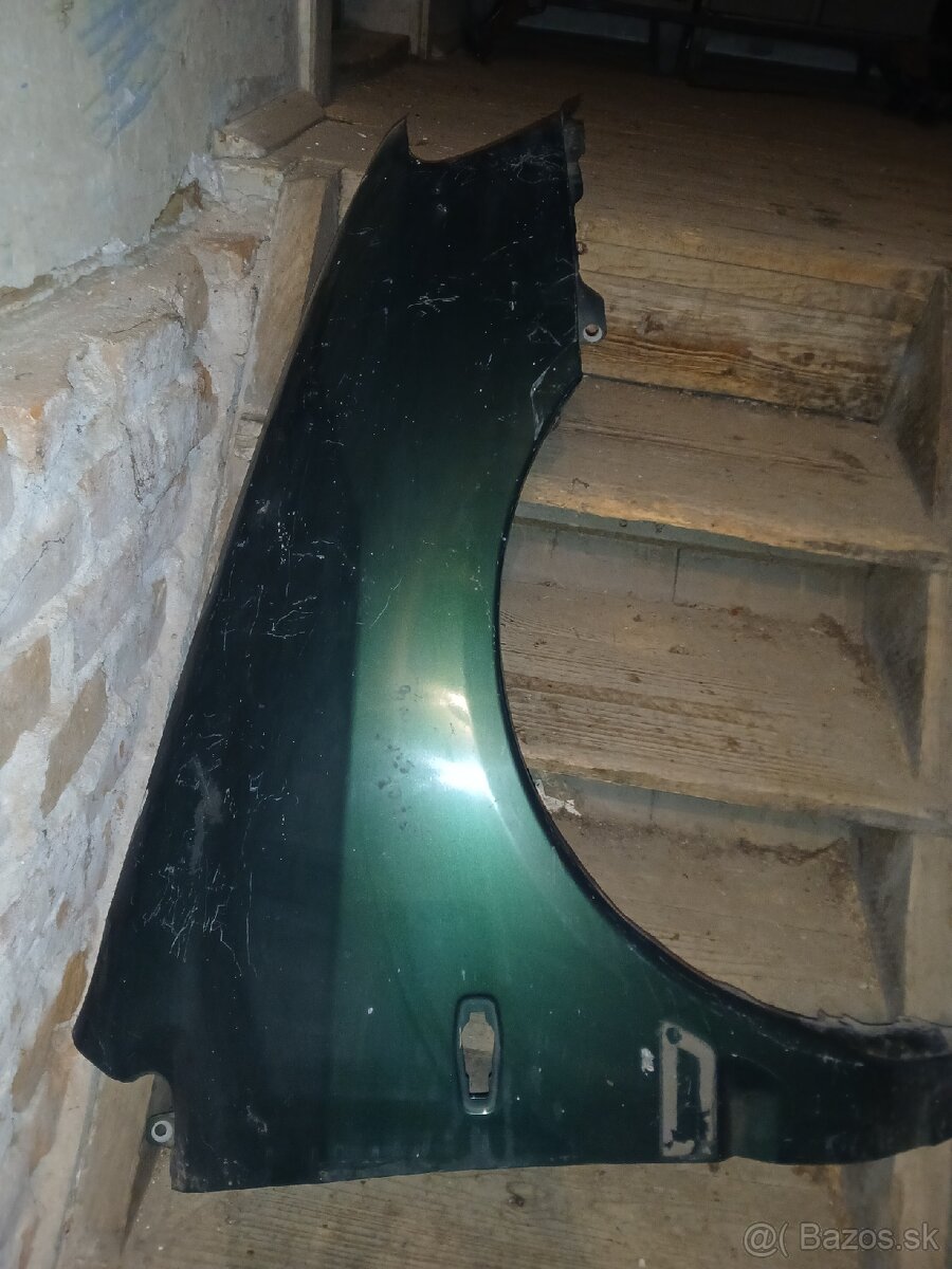 Mitsubishi Space Star- pravý blatník - 2