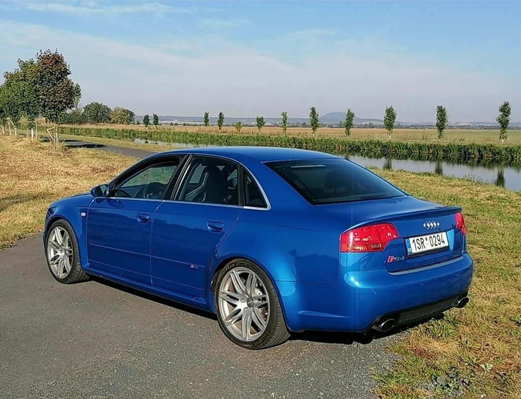 Prodám Audi RS4 4.2 V8 Exclusive B7 - 2