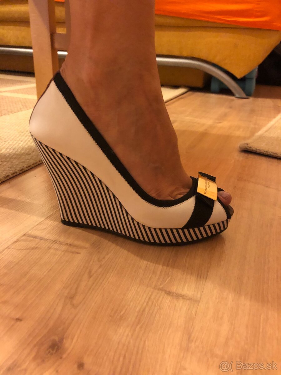 Damske klinove topanky veľkosť 37 - 2