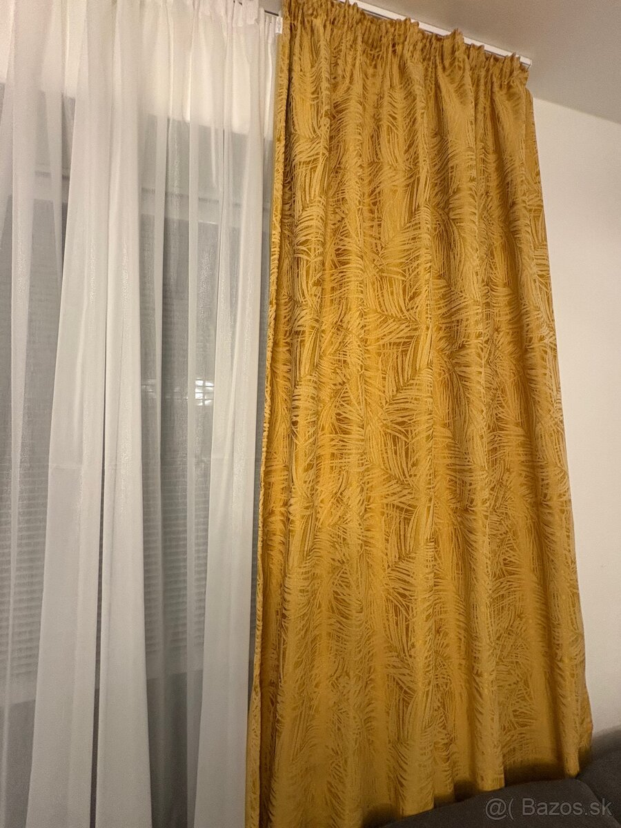 Zatemnujuce zavesy - 2