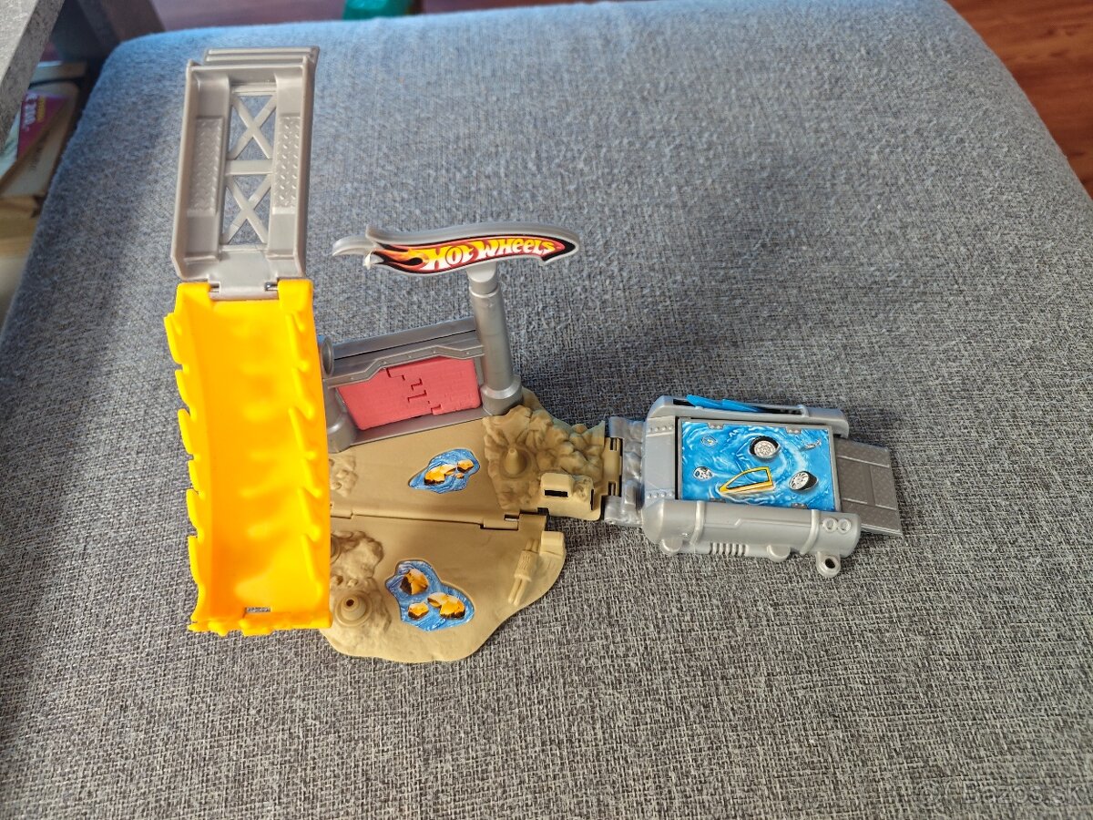 Hot Wheels - 2