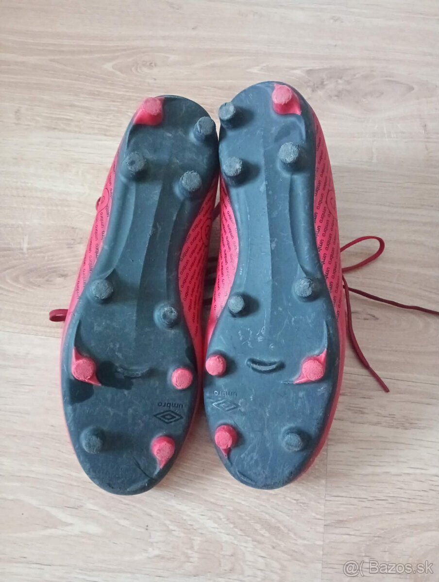 Kopačky + chrániče – veľ. 42 / M - 2