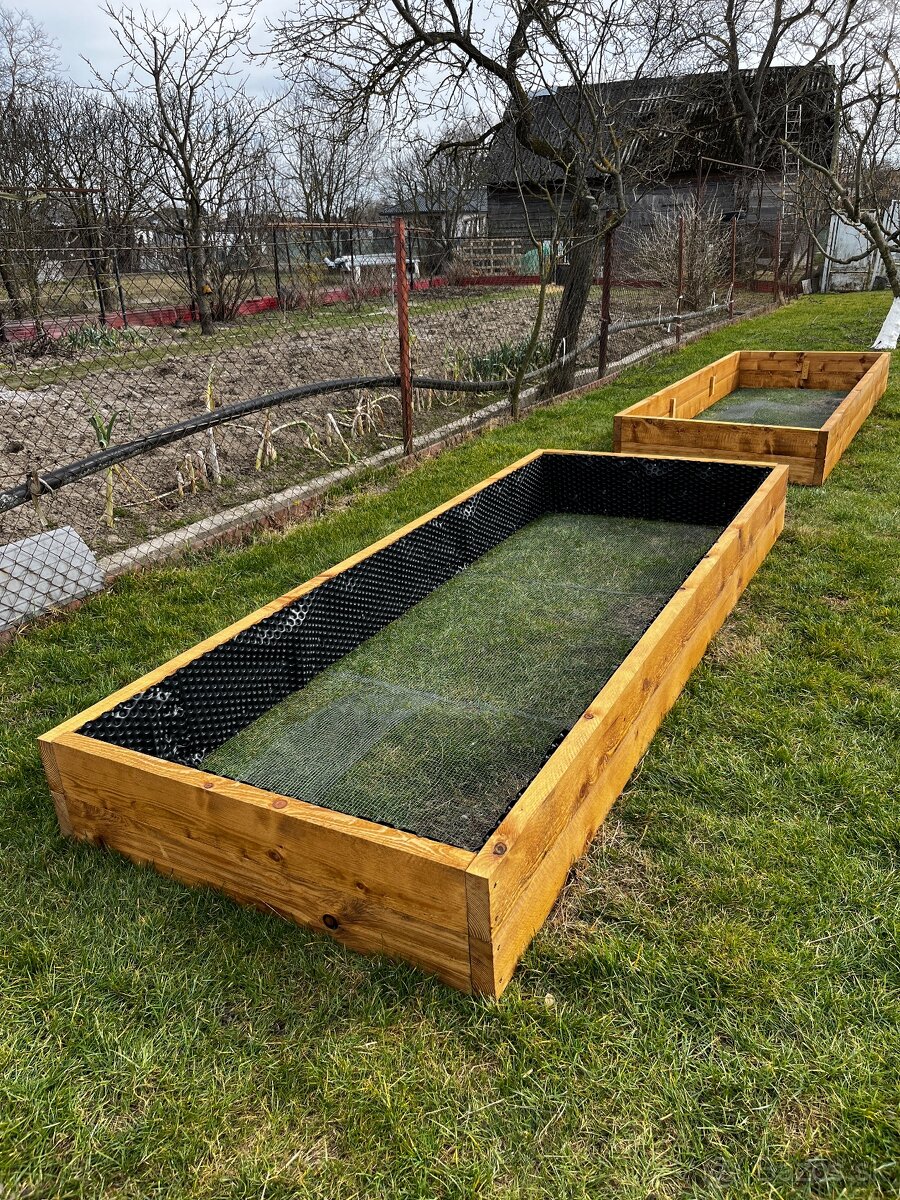 Vyvýšený záhon - 2