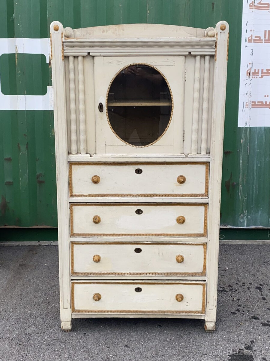 secesná komoda 1900 - 2