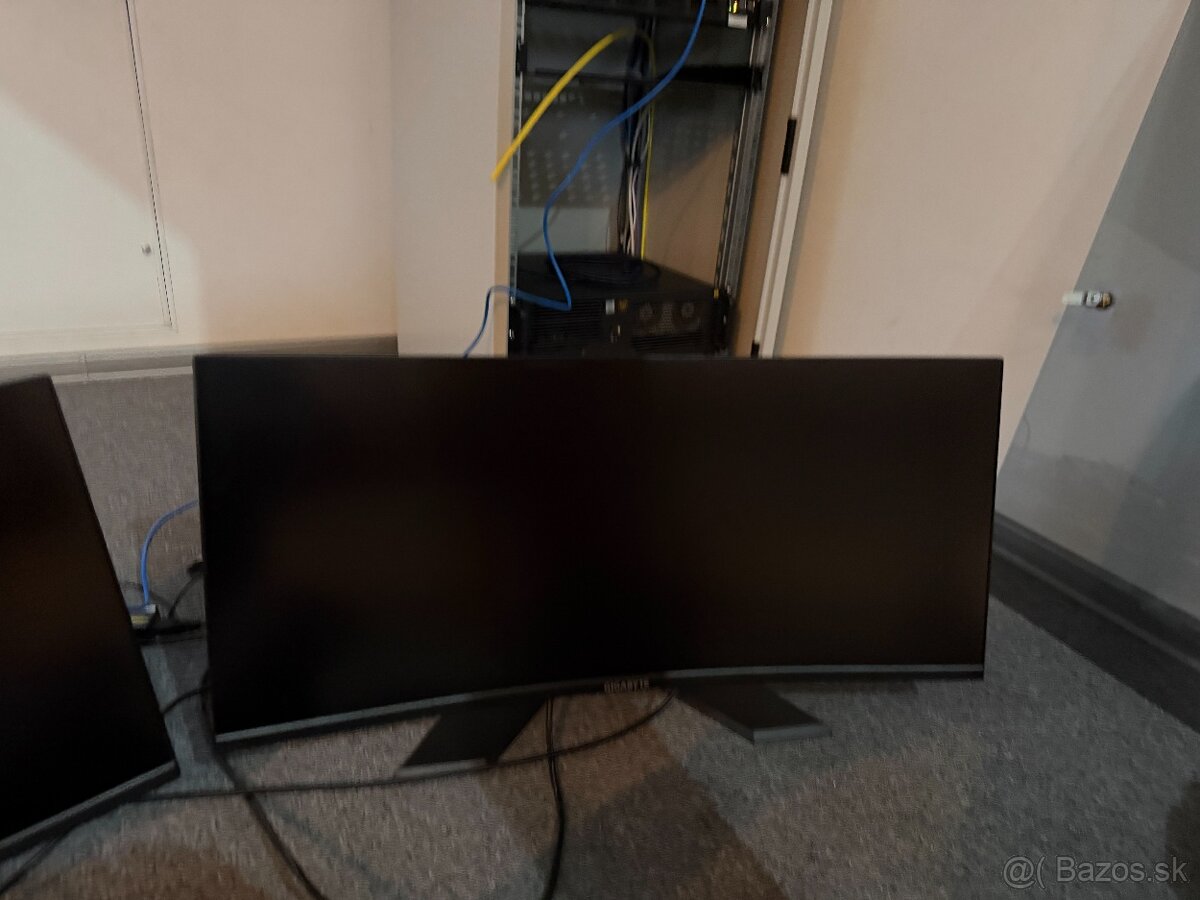 🖥️ Gigabyte G34WQC 34" Ultrawide 144Hz - 2