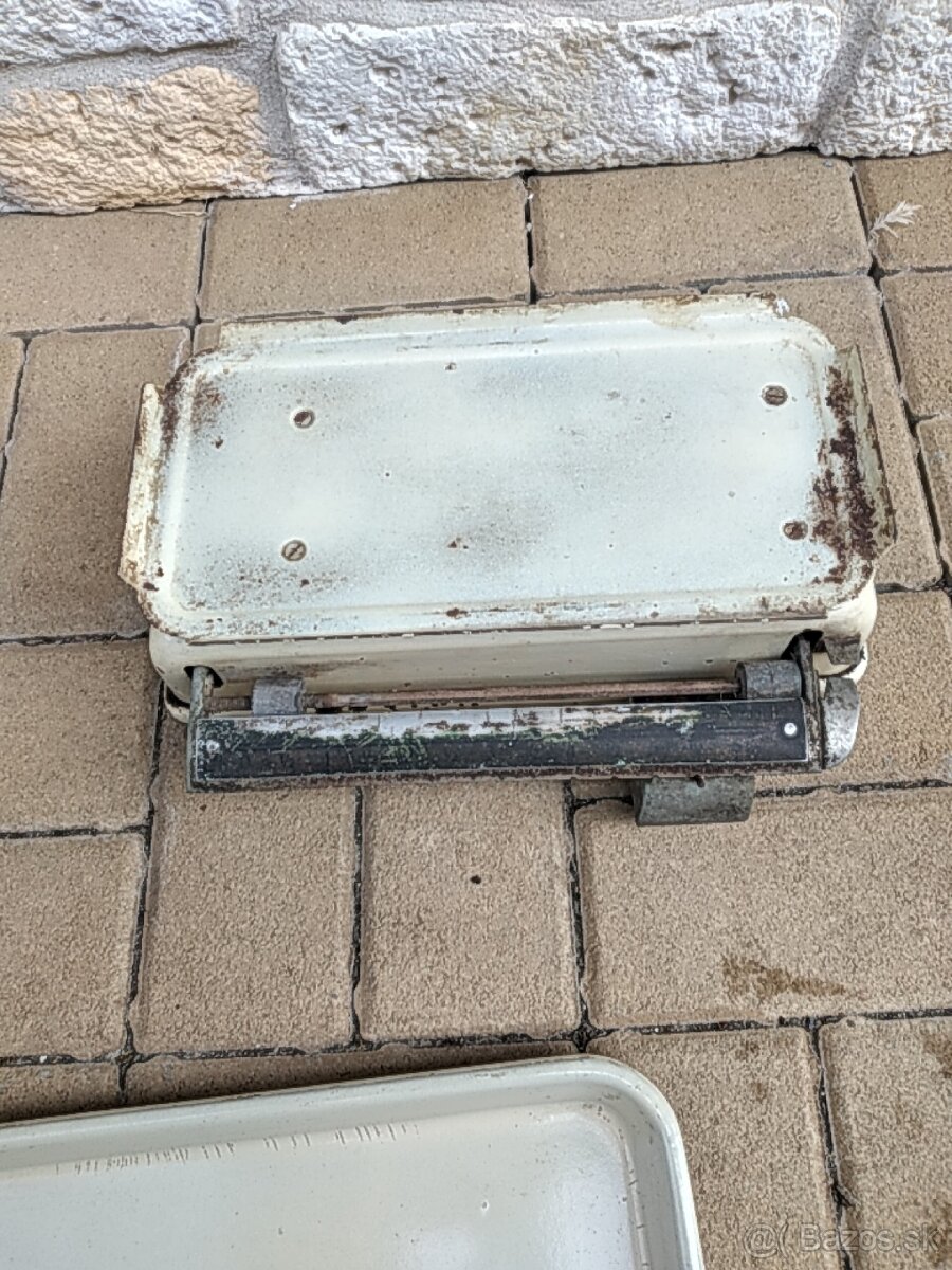 Predam staru malú vahu - 2