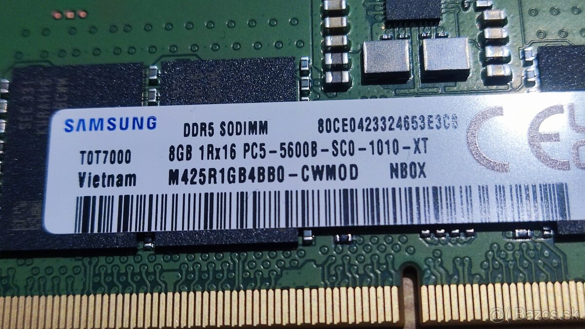 2x 8 GB DDR5 SODIMM 5600 - 2