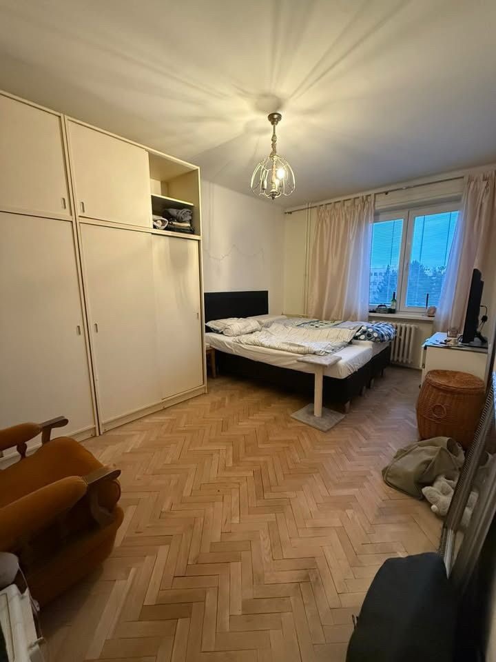 Ružinov 2 izbový byt s balkónom - 2