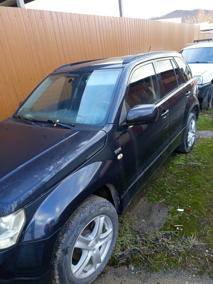 Suzuki Grand Vitara - 2