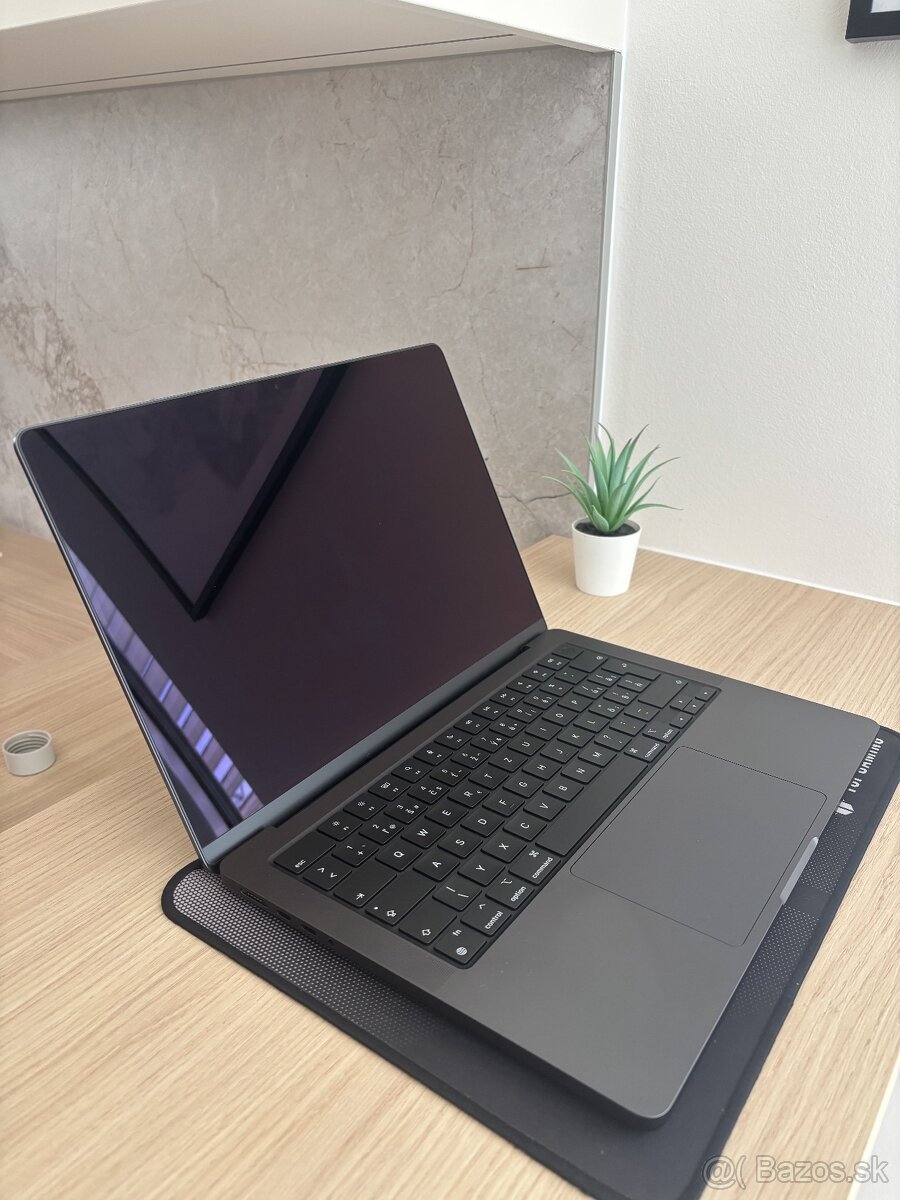 Nový MacBook Pro M3 Pro Space Black | záruka - 2