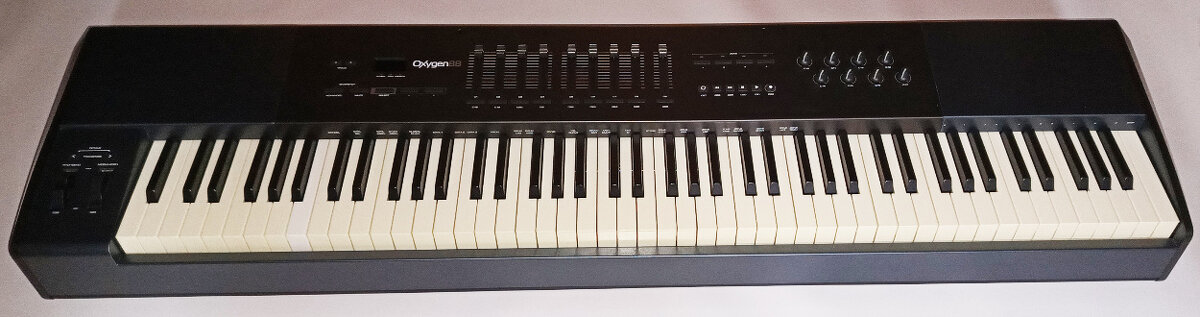 M-audio Oxygen 88 midi master keyboard - 2