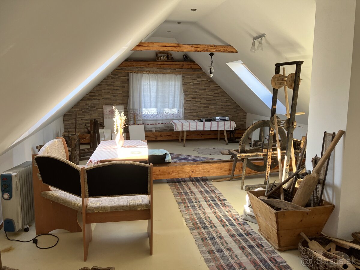 Priestranný rodinný dom pod Tatrami s kachľovou pecou - 2