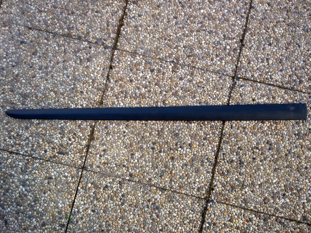 Toyota Yaris II 2 2005 - 2012 - lista na dvere prava predna - 2