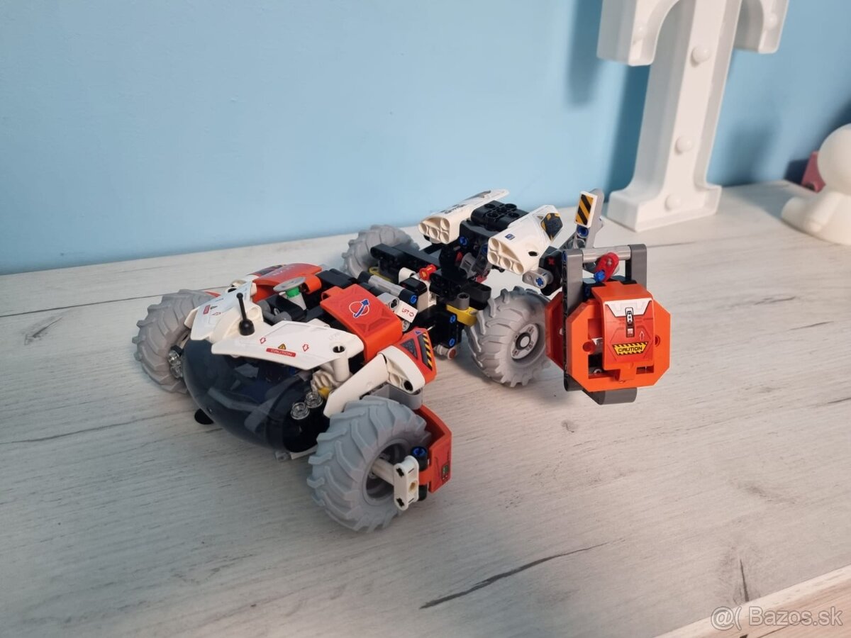 Lego Technic 42178 Vesmírny nakladač LT78 raz postavene - 2