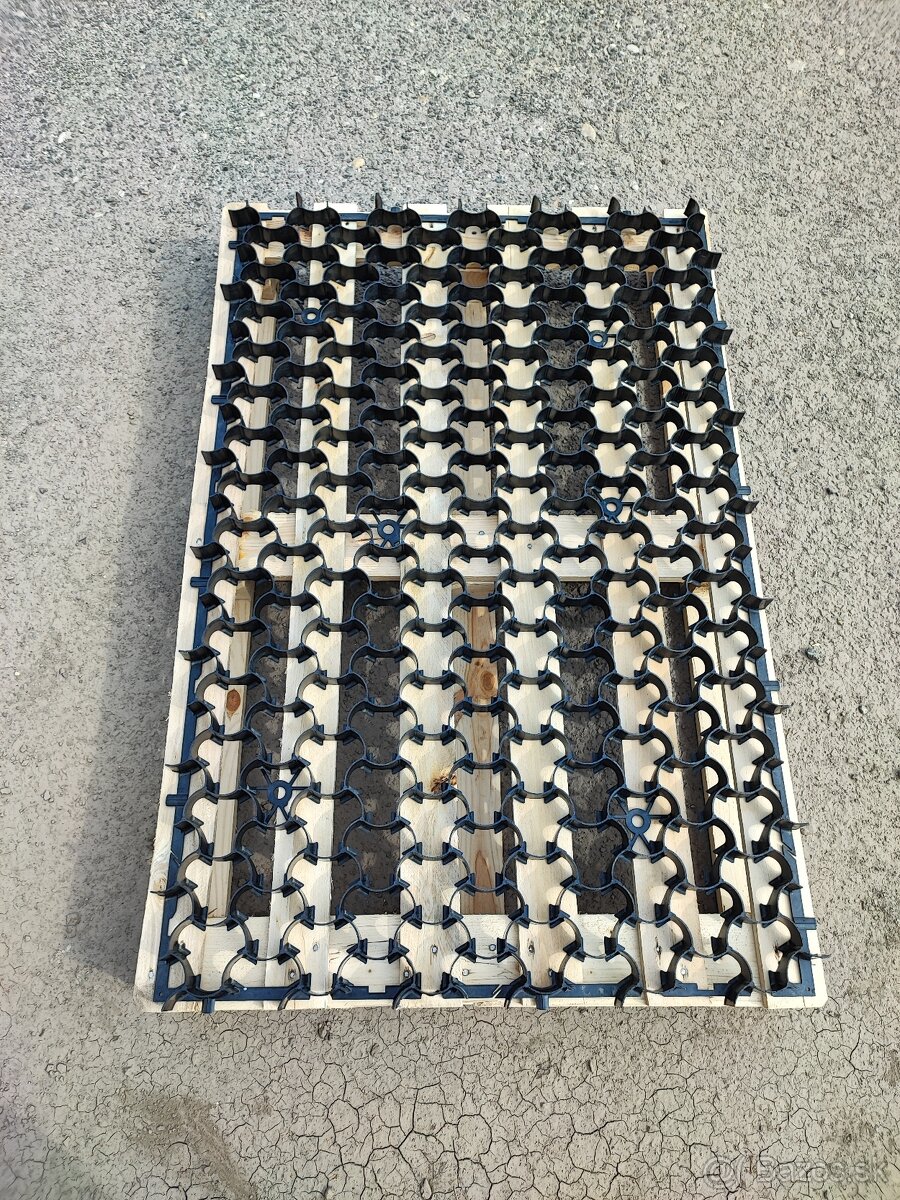 Zatrávňovacia doska - 2