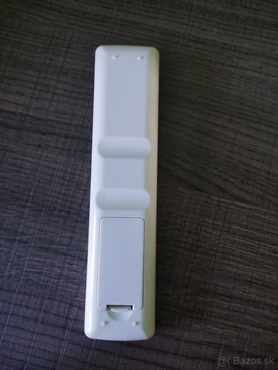 Thomson biely televízor - 2