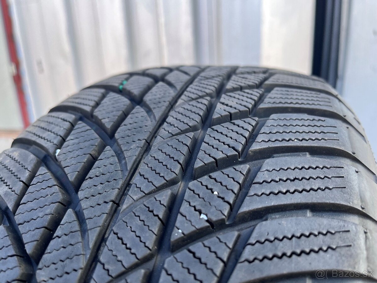 Zimne pneu sada 205/55 R16 - 2