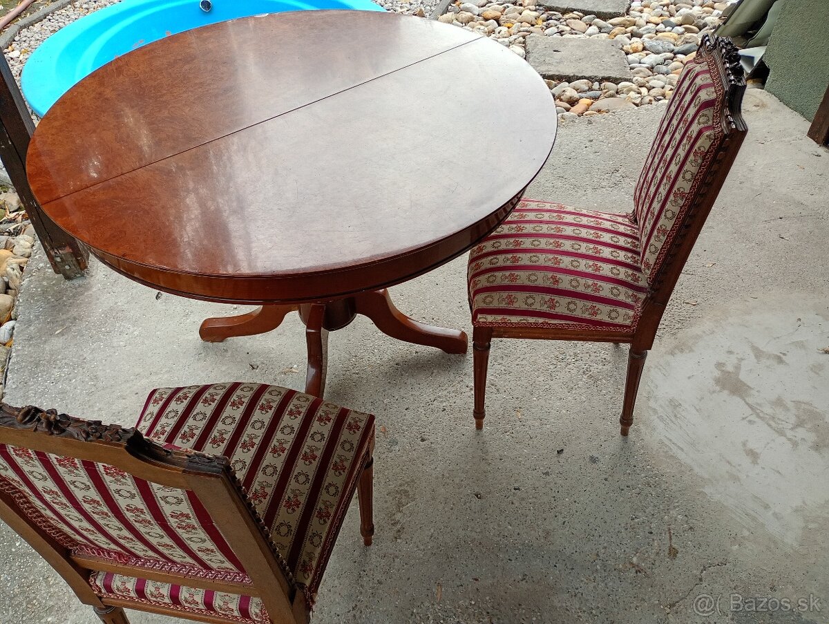 Jedálenský stôl a stoličky - 2