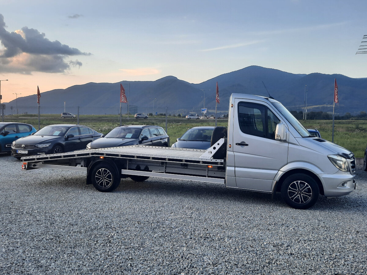 Mercedes Sprinter 319 - 3,0 V6 manual - Odťahovka do 3,5t - 2