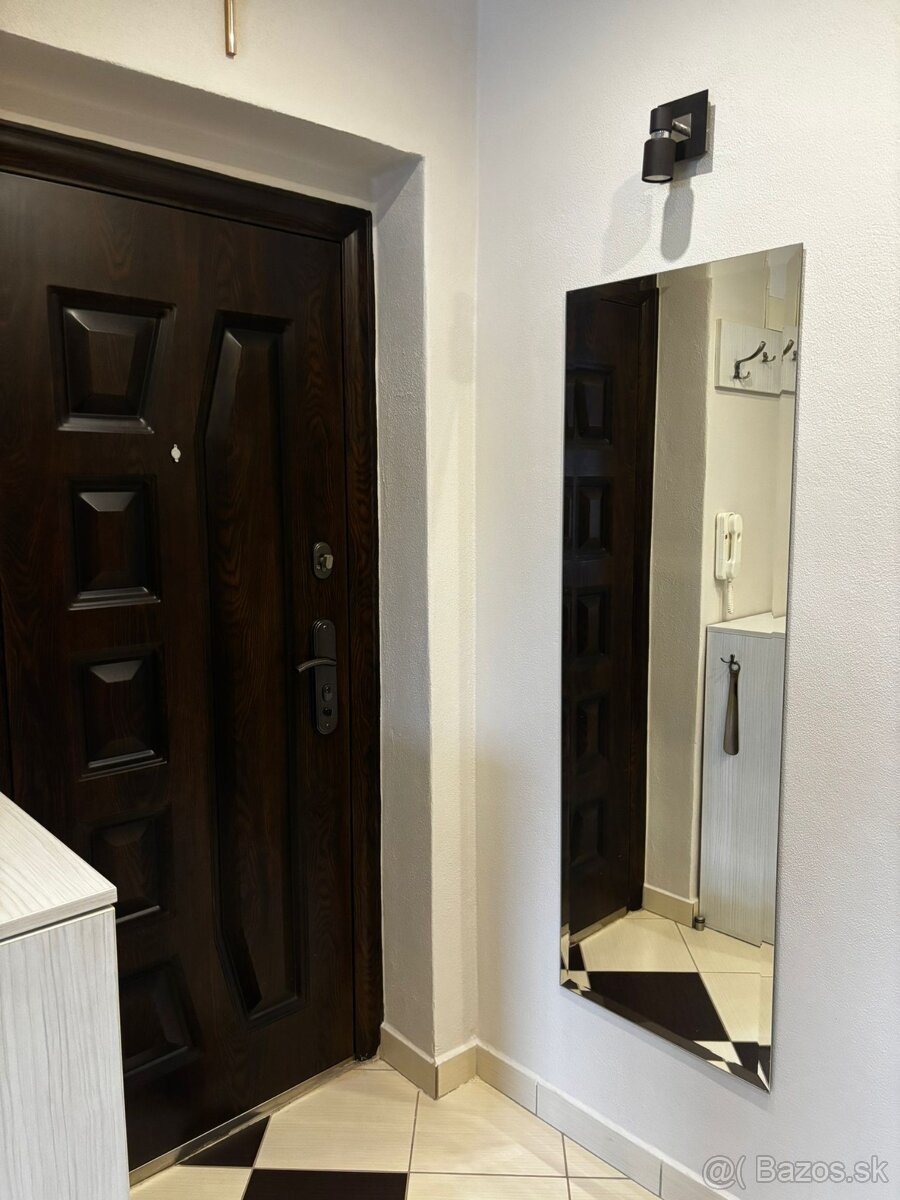 Zariadený dvojizbový byt - 2