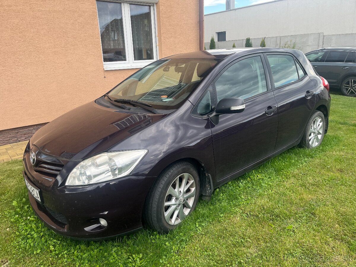 Toyota auris E15 1,6 2010 - 2