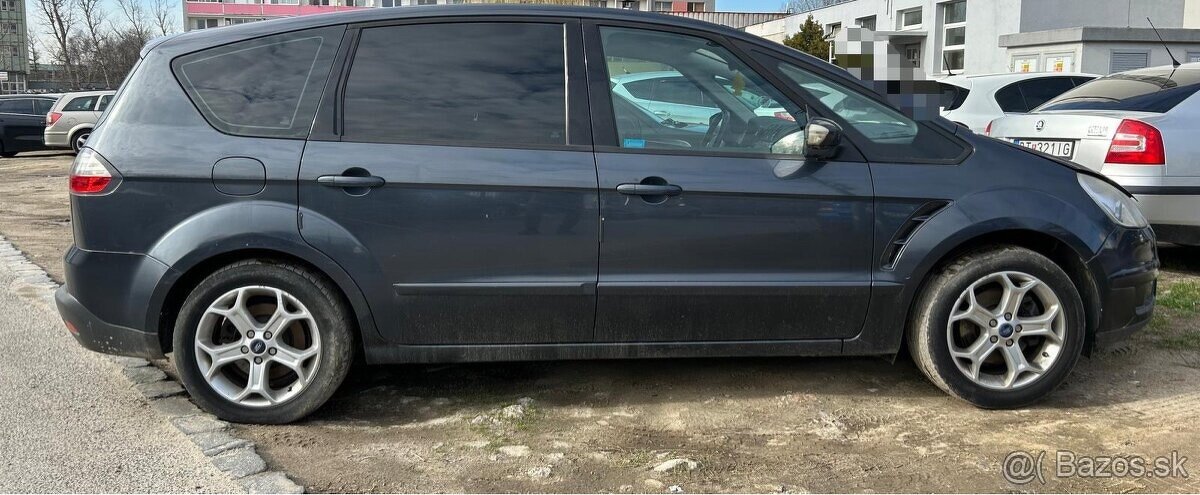 Dvere a drobnosti Ford S-MAX - 2