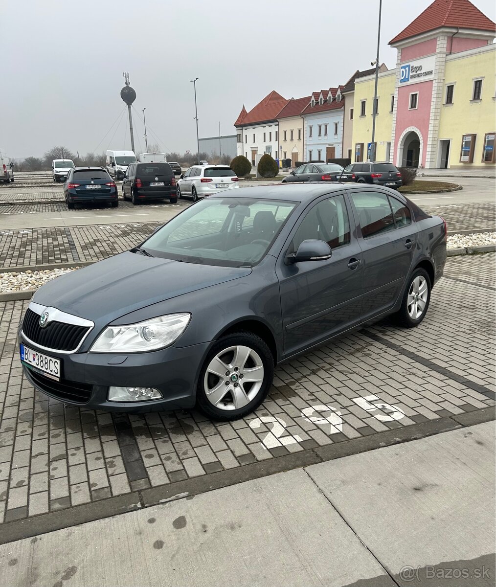 Škoda Octavia 2012r. 2.0TDI 103kw CR Elegance - 2