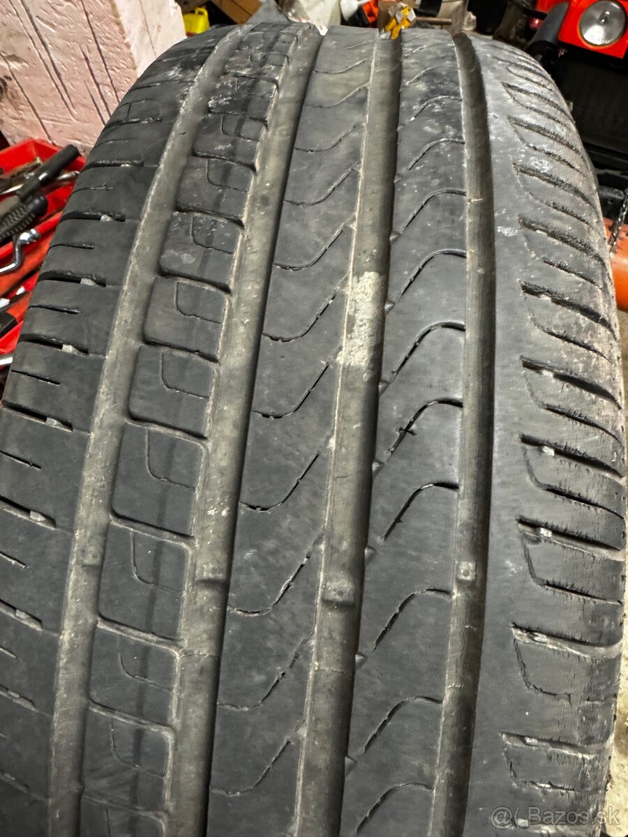 Predam Pirelli 235/50 r19 letné - 2
