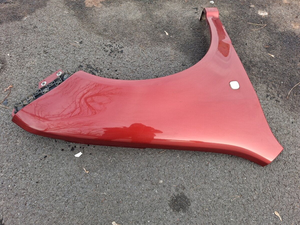 Škoda Fabia 1 blatnik - 2