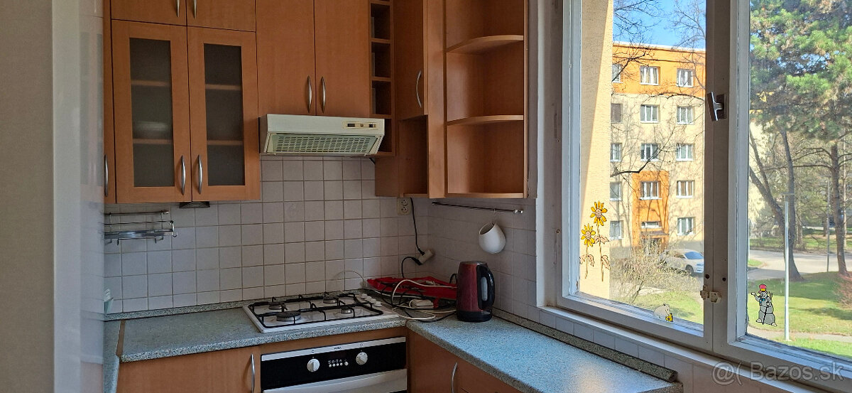 Prenájom 2 - izbového bytu Hliny 3 - 2