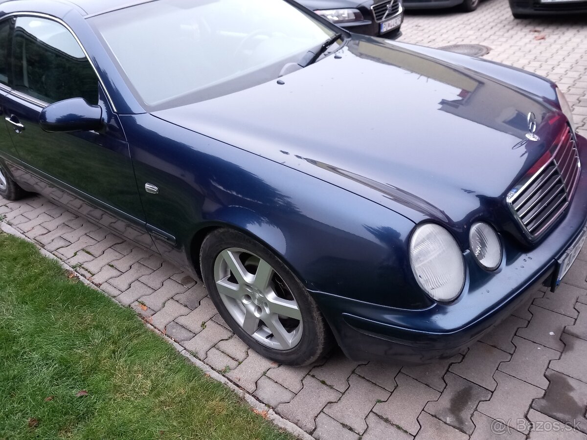 Mercedes w 208 clk - 2