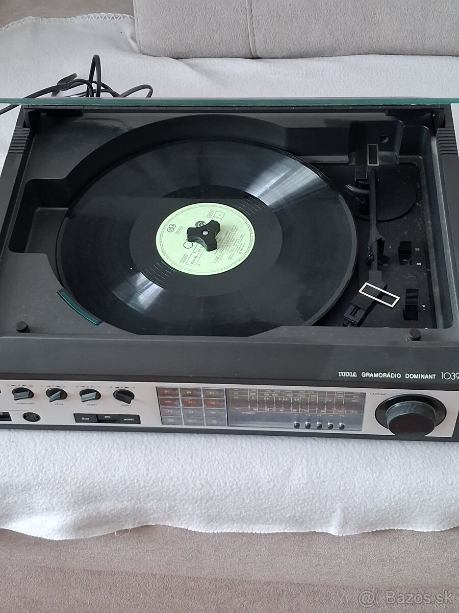 Gramorádio TESLA DOMINANT 1039A - 2