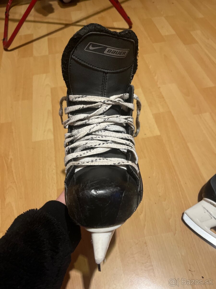 Korčule na ľad Nike - 2