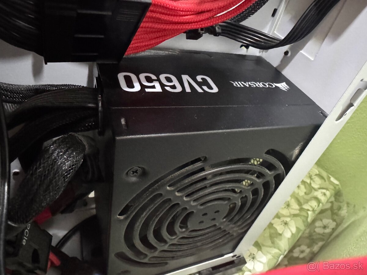 Corsair CV650-80 PLUS Bronze, málo používaný - 2