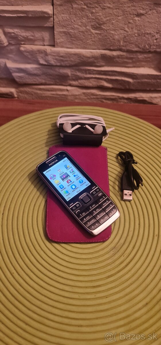 Nokia E52 - 2