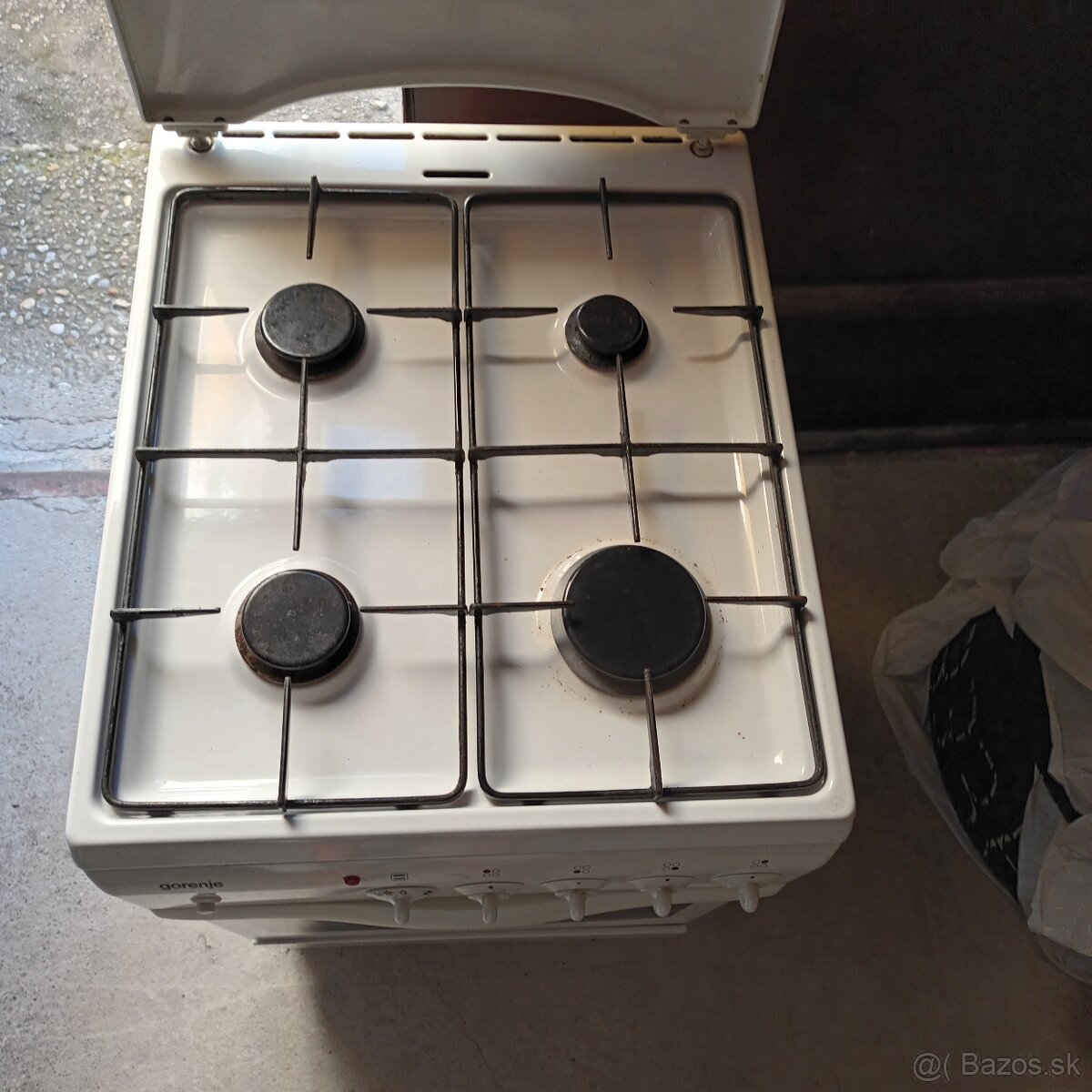 Predám kombinovaný sporák Gorenje. Plynové horáky + elektric - 2