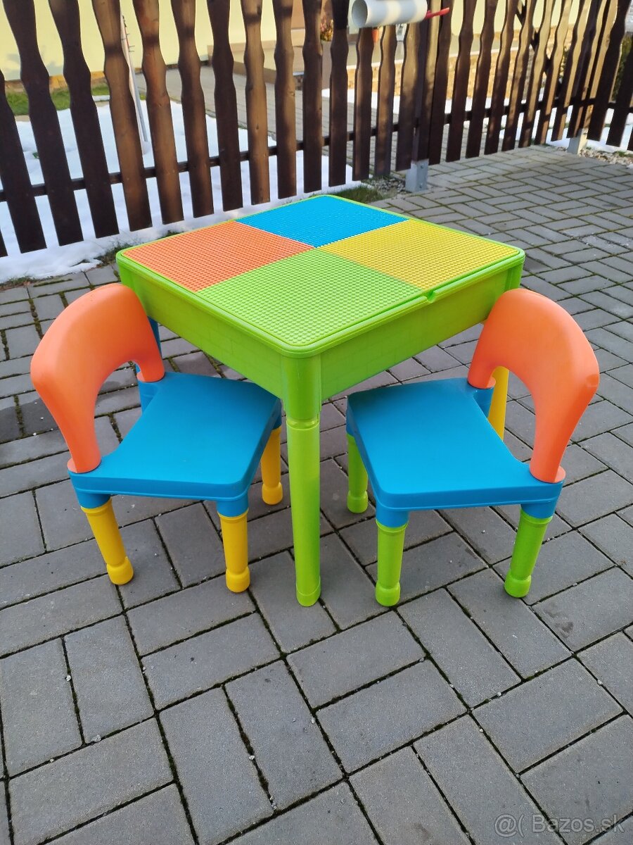 LEGO stolík - 2