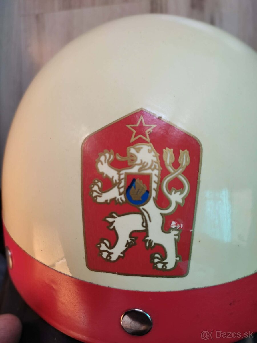 VB, SNB Policajna motoprilba nenosena - 2