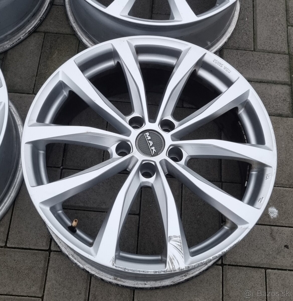 5x114,3 R19 8J ET40 - 2