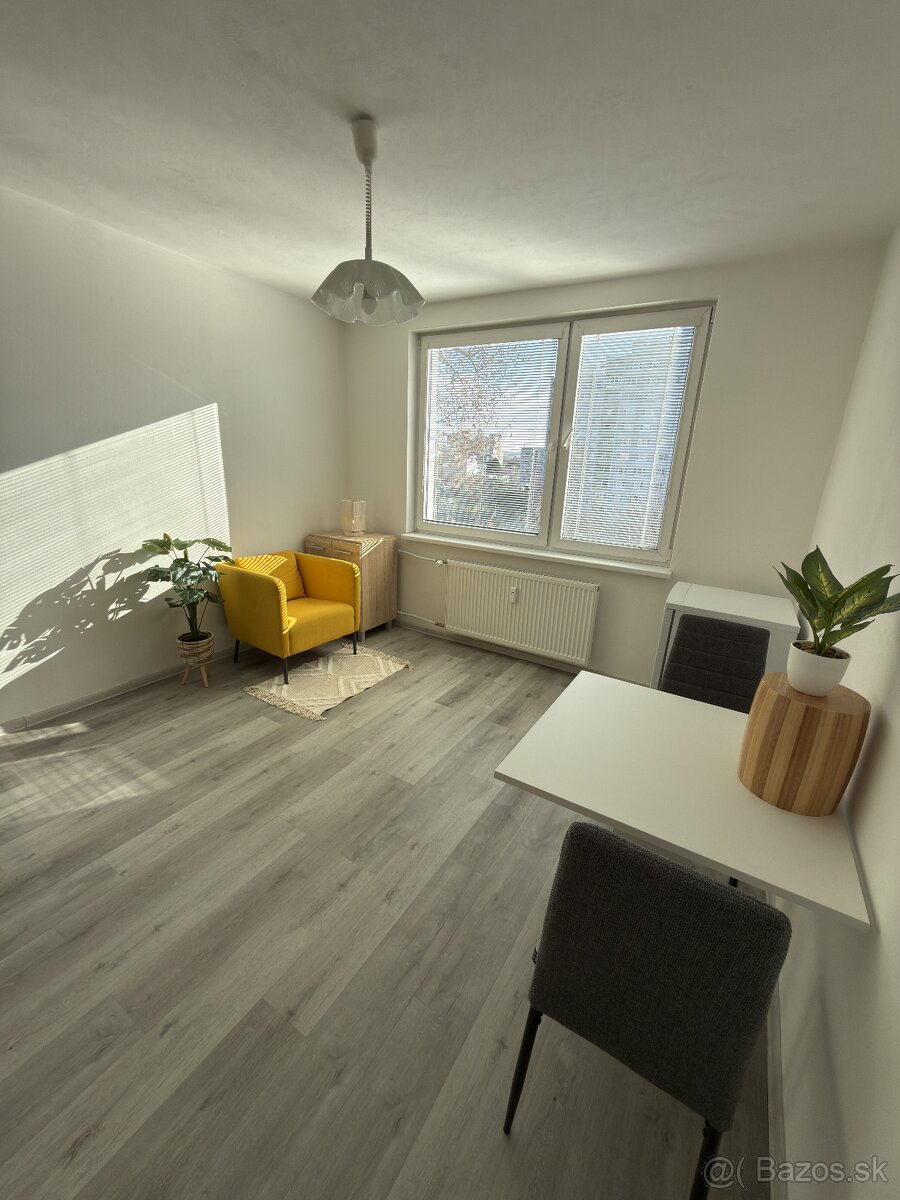 PRENÁJOM - 1izbový byt Chrenová - Nitra - 2