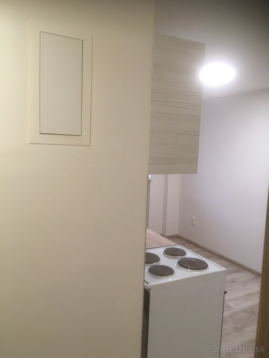 🏠 65M2 BYT HANDLOVÁ TOP LOKALITA - 2