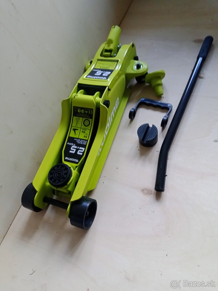 Hydraulický zdvihák 2,5t - 2