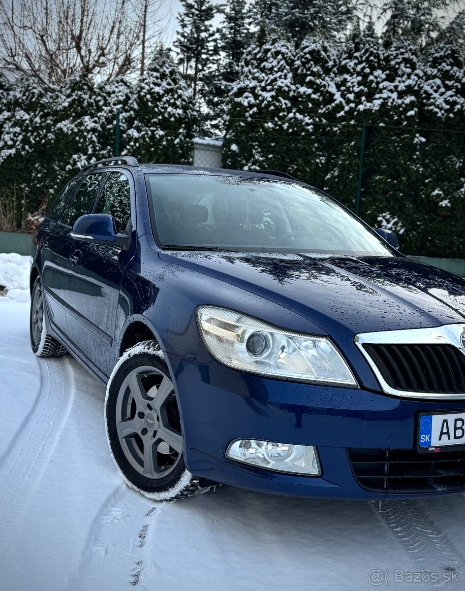 ŠKODA OCTAVIA COMBI 1.6 MPi - 2